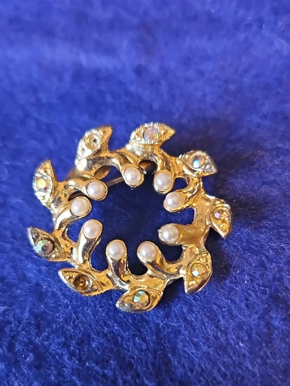 Vintage Circle Brooche